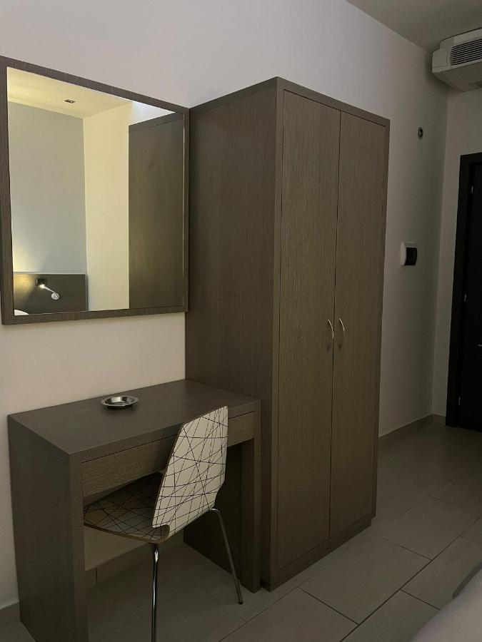 Hotel Cristian Джульяно-ін-Кампанія Екстер'єр фото